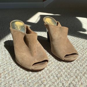 Coach Hollie tan suede wedges